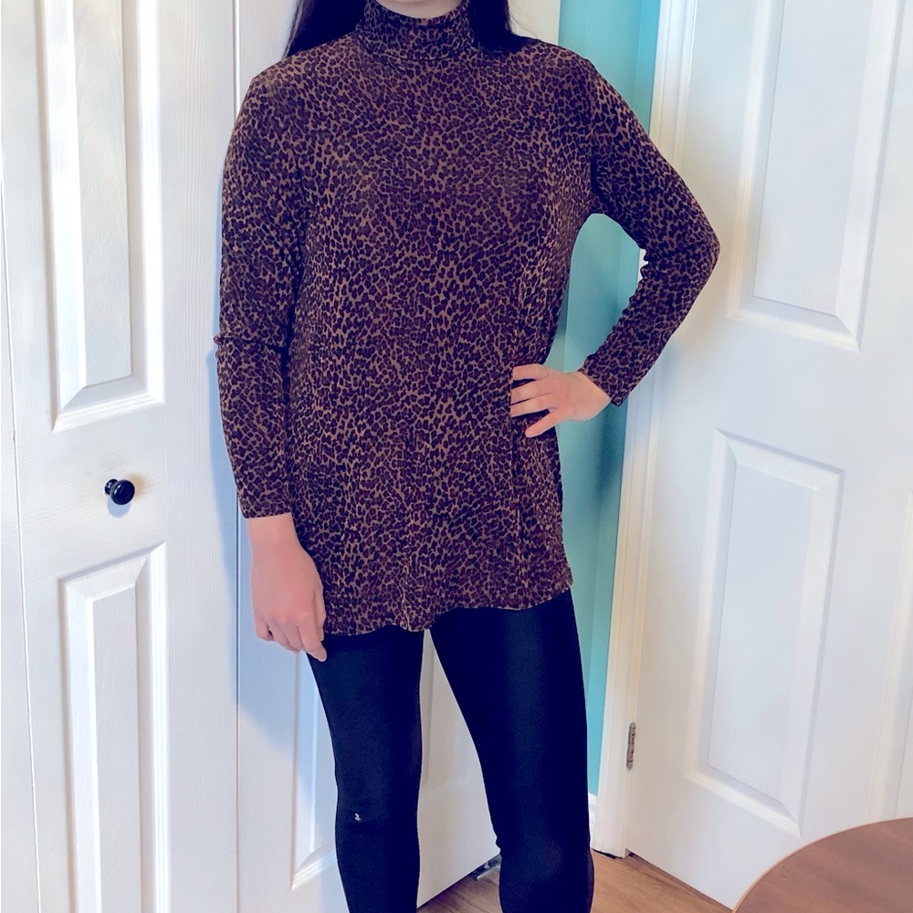 Kim & Co. Cheetah Print Turtleneck